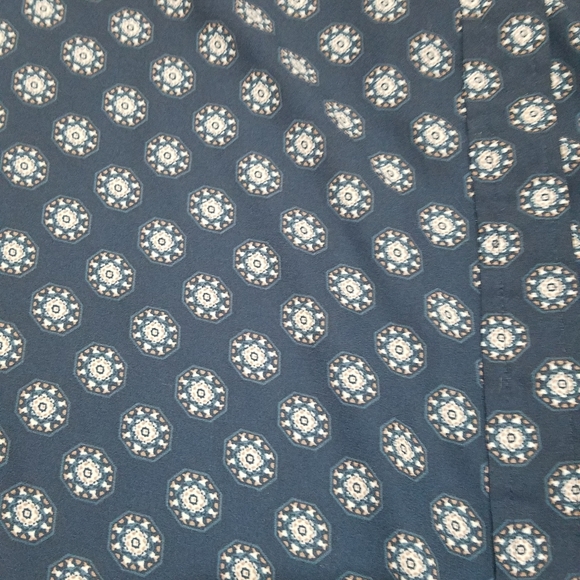 db Established 1962 Large womens Blouse - Picture 6 of 7